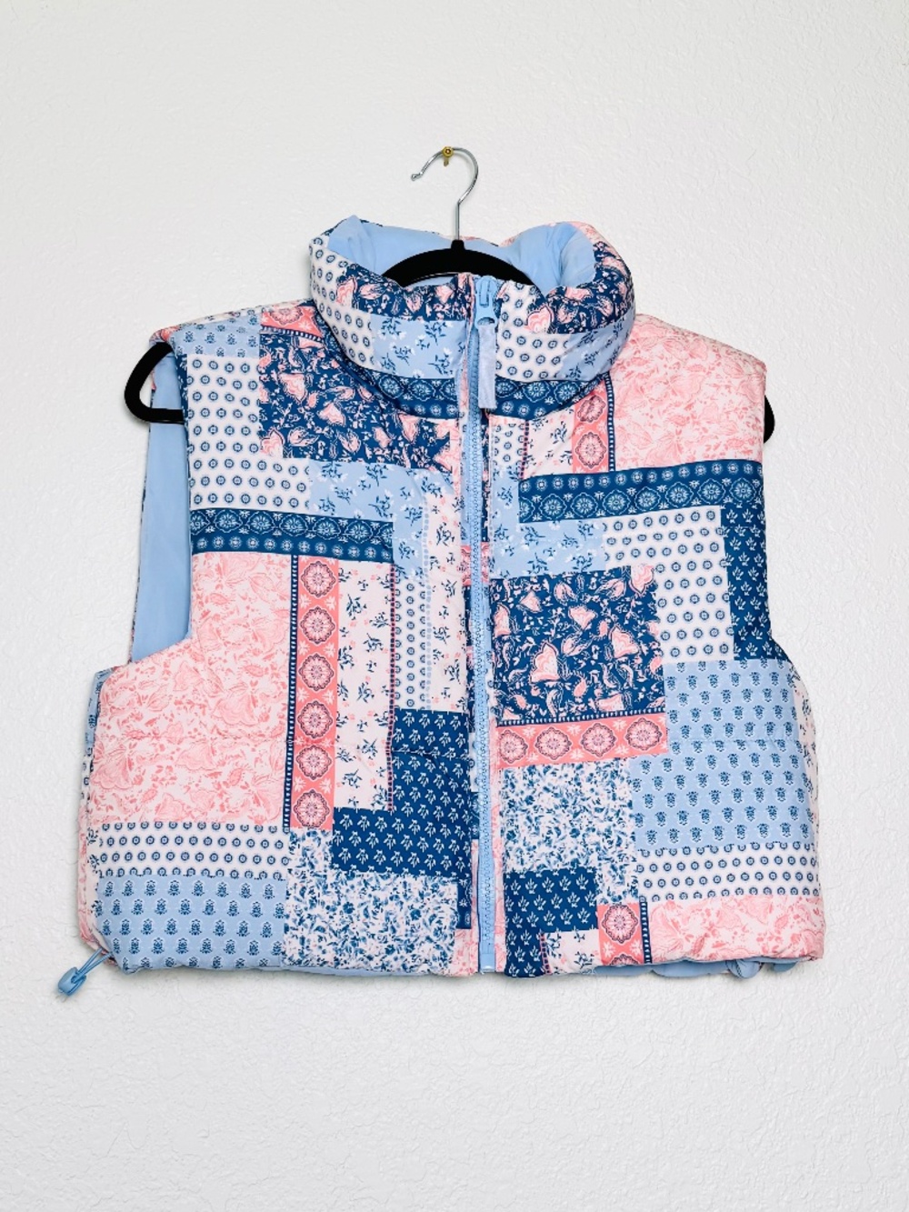 Altar'd State Petal Patchwork Puffer Vest Women's S Cropped Soft Cottagecore New